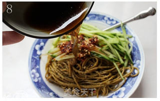 凉拌荞面饸饹的做法步骤:8
