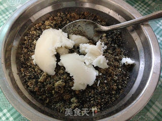 芝麻核桃南瓜饼的做法步骤:4