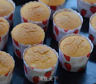蔓越莓酸奶纸杯蛋糕的做法步骤:10
