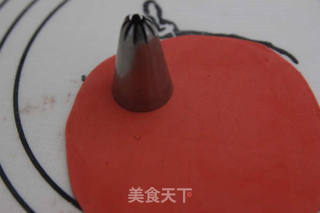 【番茄配方】圣诞礼物盒翻糖蛋糕——圣诞节打动你心灵的礼物的做法步骤:12