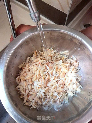 虾皮拌大葱的做法步骤:4