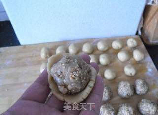 广式五仁月饼的做法步骤:11