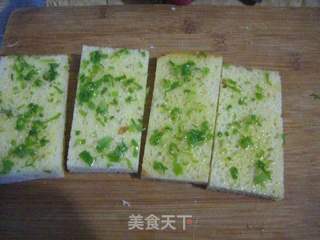 香葱培根三明治的做法步骤:4