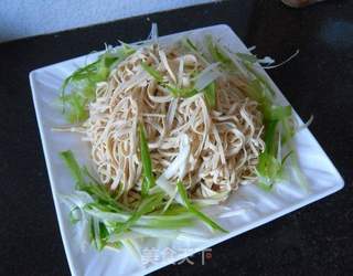 怪味豆腐丝的做法步骤:8