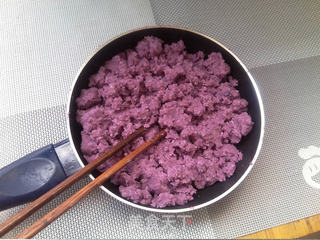 花朵紫薯酥的做法步骤:3