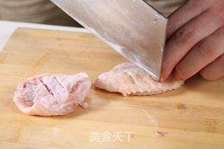 黄记煌三汁焖锅之鸡翅焖锅—捷赛私房菜的做法步骤：1