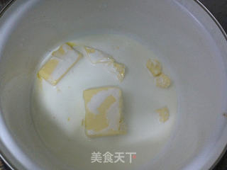 古典巧克力圣诞蛋糕的做法步骤:2