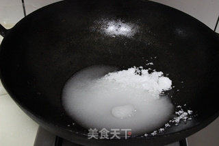 糖霜花生的做法步骤:4