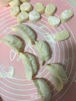 酸菜猪肉馅饺子的做法步骤:10