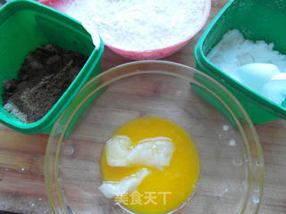 红糖饼干饼屋的做法步骤:2