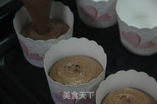 巧克力杯子蛋糕的做法步骤:8
