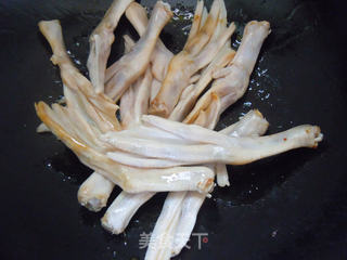 最普通的鸭爪可以很美味--焦糖卤鸭爪的做法步骤:3