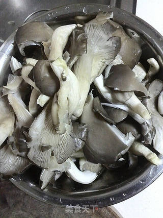 肉丝蘑菇的做法步骤：3