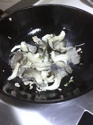肉丝蘑菇的做法步骤:7