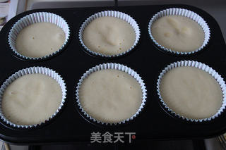 玫瑰花杯子蛋糕的做法步骤:8