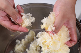 荔枝银耳羹—自动烹饪锅食谱的做法步骤:2