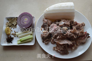 核桃白萝卜炖羊排的做法步骤:2