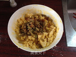 【葡萄干蛋黄奶酥】-----为心爱的人做心爱的饼干,满心欢喜的做法步骤:8