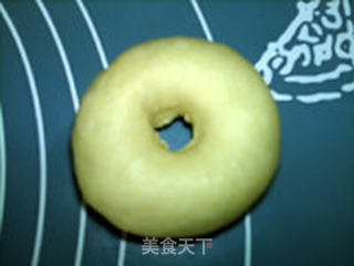 软糯甜甜圈的做法步骤:13