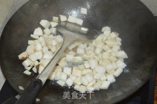 杏鲍菇牛肉丁的做法步骤:5