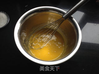 橙香戚风蛋糕的做法步骤:2