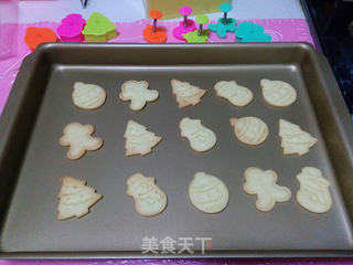 【圣诞树糖霜饼干】的做法步骤:13