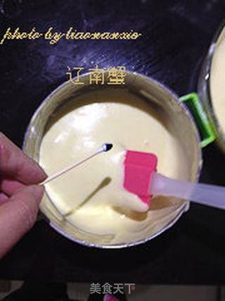 彩虹戚风蛋糕的做法步骤:13