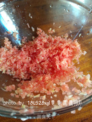 补肝明目:胡萝卜水饺的做法步骤:2