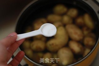 椒盐小土豆的做法步骤：2