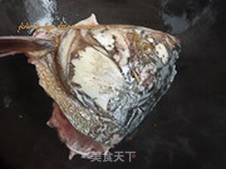 鱼头汤的做法步骤:4