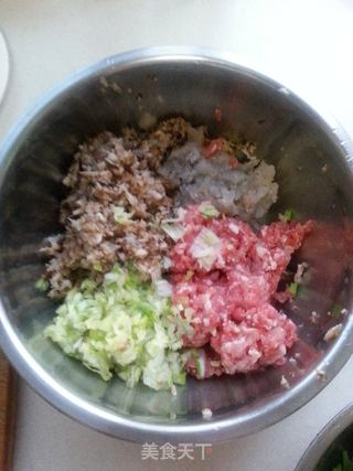 脆皮香菇虾肉饼的做法步骤:2