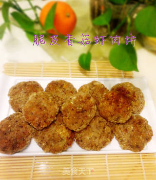 脆皮香菇虾肉饼的做法步骤:7