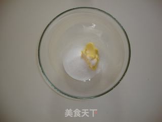 香甜柔软的黑芝麻鸡蛋卷的做法步骤：1