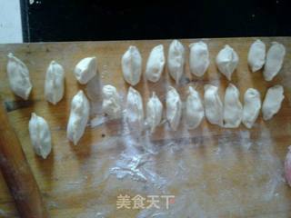 冬瓜熟肉饺子的做法步骤:7