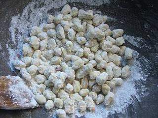 香甜花生粘的做法步骤:8
