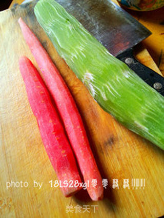 让小朋友爱上蔬菜：彩色丸子汤的做法步骤：4