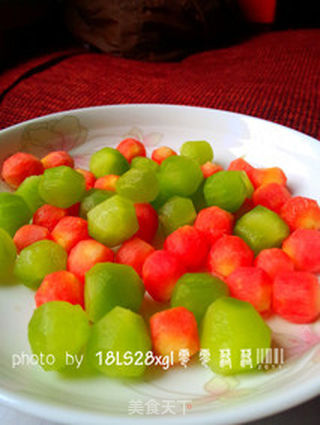 让小朋友爱上蔬菜：彩色丸子汤的做法步骤：5