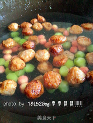 让小朋友爱上蔬菜：彩色丸子汤的做法步骤：6