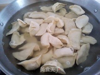 好活不如倒着,好吃不如饺子 ----- DIY萝卜香芹饺的做法步骤:9