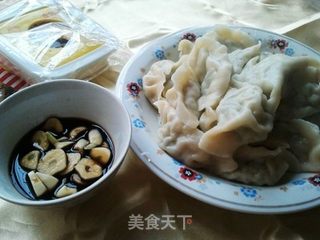 好活不如倒着,好吃不如饺子 ----- DIY萝卜香芹饺的做法步骤:10