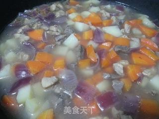 咖喱鸡肉饭的做法步骤：2