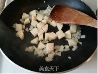 三文鱼奶油土豆汤—美味法式浓汤的做法步骤:4
