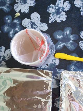 小时候吃的蛋黄饼的做法步骤:3