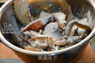 避风塘炒蟹的做法步骤:2