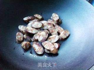 腊肠炒手撕包菜的做法步骤:4