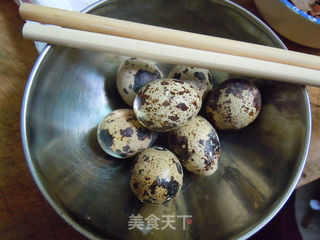 【五香茶叶鹌鹑蛋】--年夜第三道菜‘平安蛋’的做法步骤:3