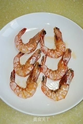 春节家宴喜庆硬菜系列四------[红红火火油焖大虾]的做法步骤：6