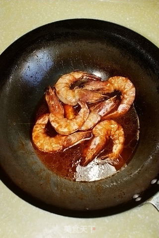 春节家宴喜庆硬菜系列四------[红红火火油焖大虾]的做法步骤：12