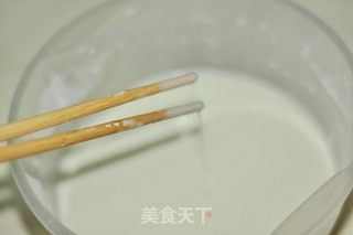 糖醋里脊的做法步骤:2