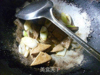 大葱炒猪肝的做法步骤：15